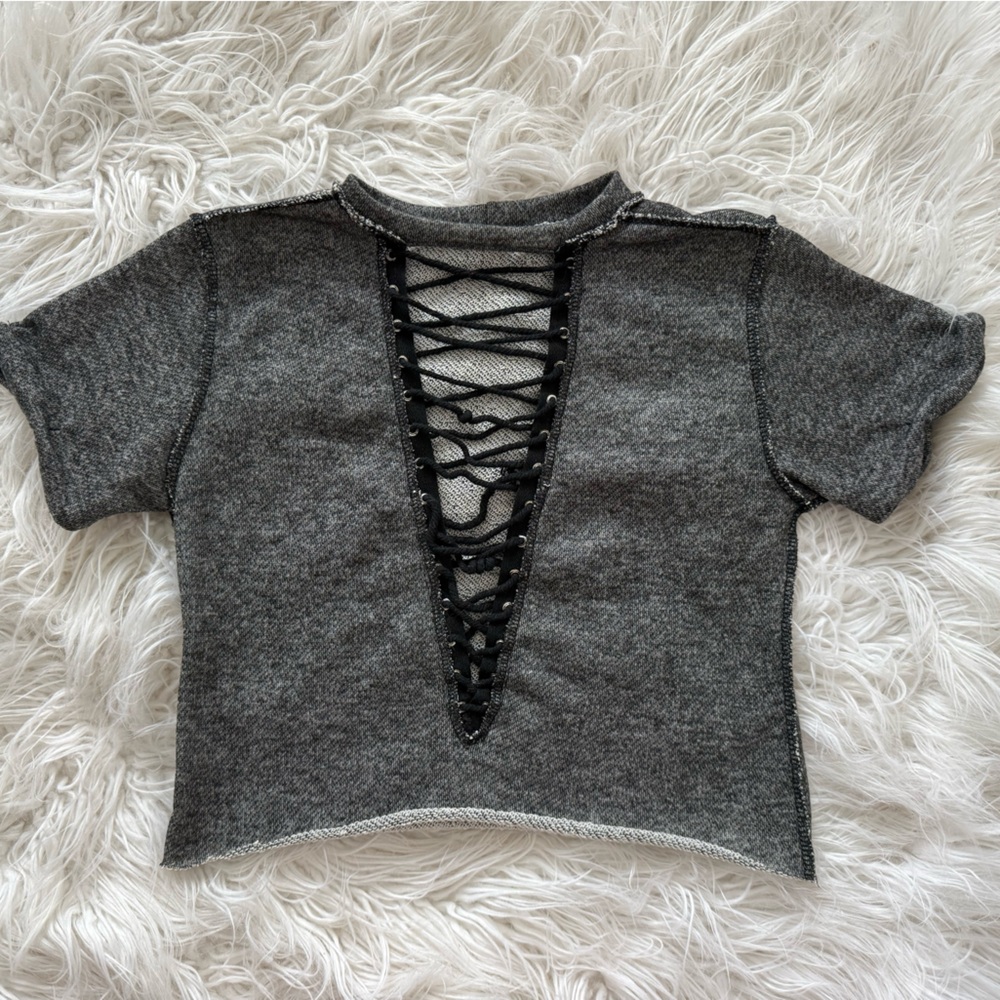 Reversible Gray Lace-Up Women's Crop Top - FASHION NOVA - Picture 3 of 3
